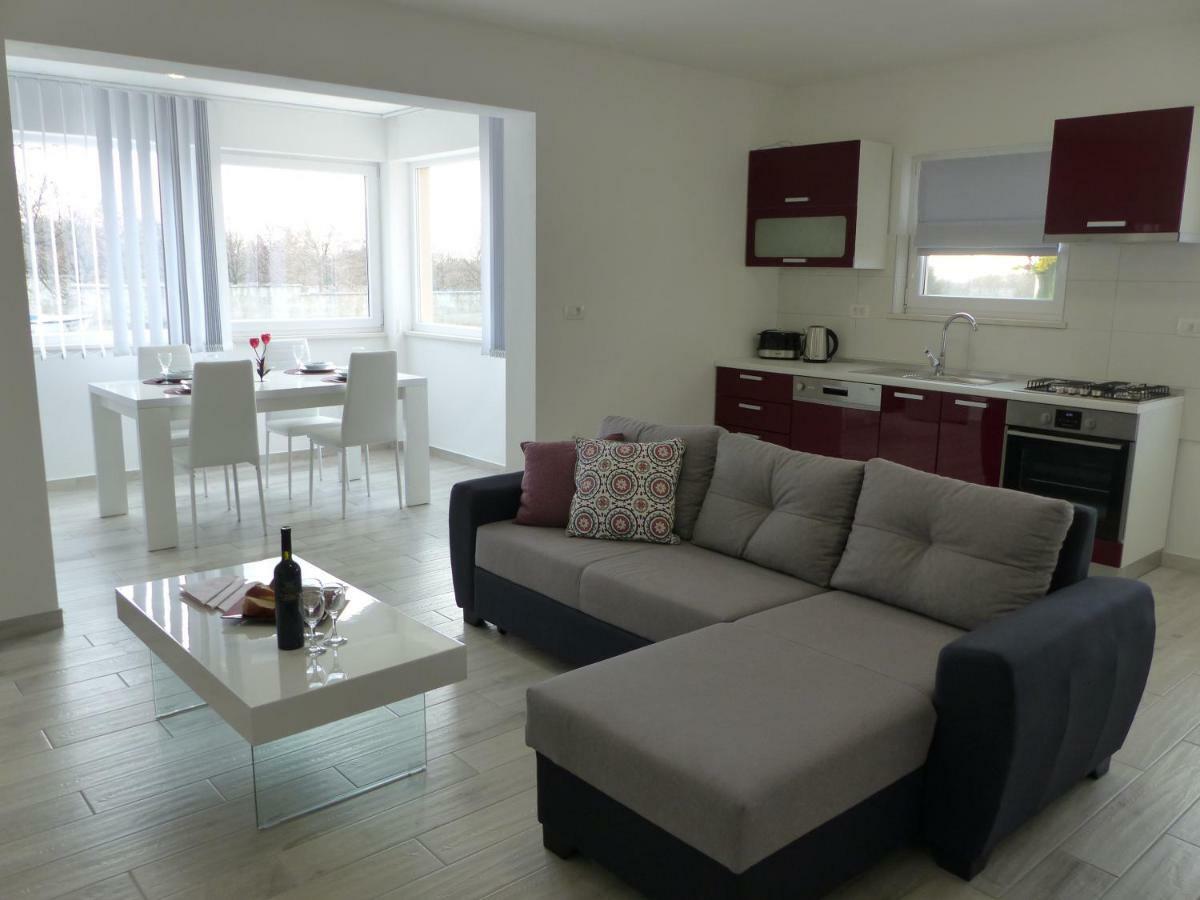 Apartmani Danica Vodnjan Bagian luar foto