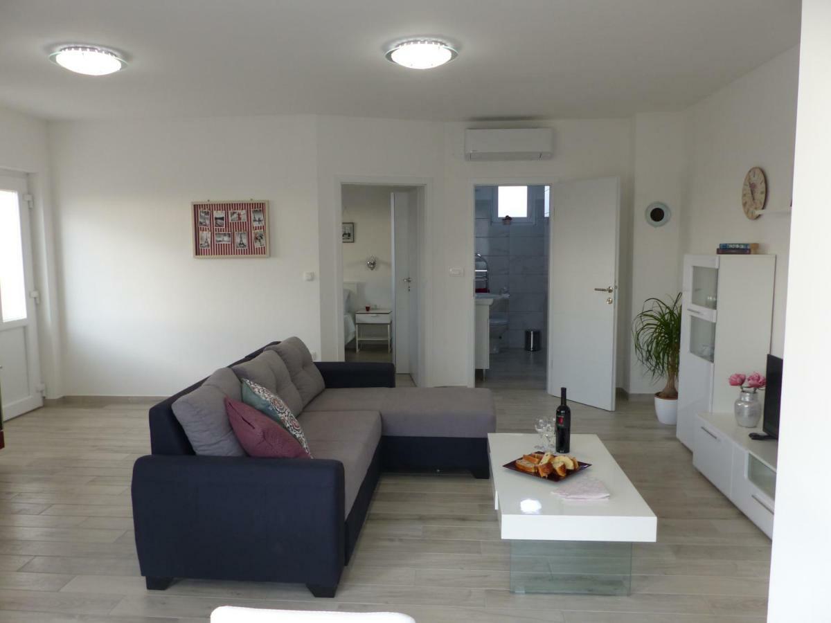 Apartmani Danica Vodnjan Bagian luar foto