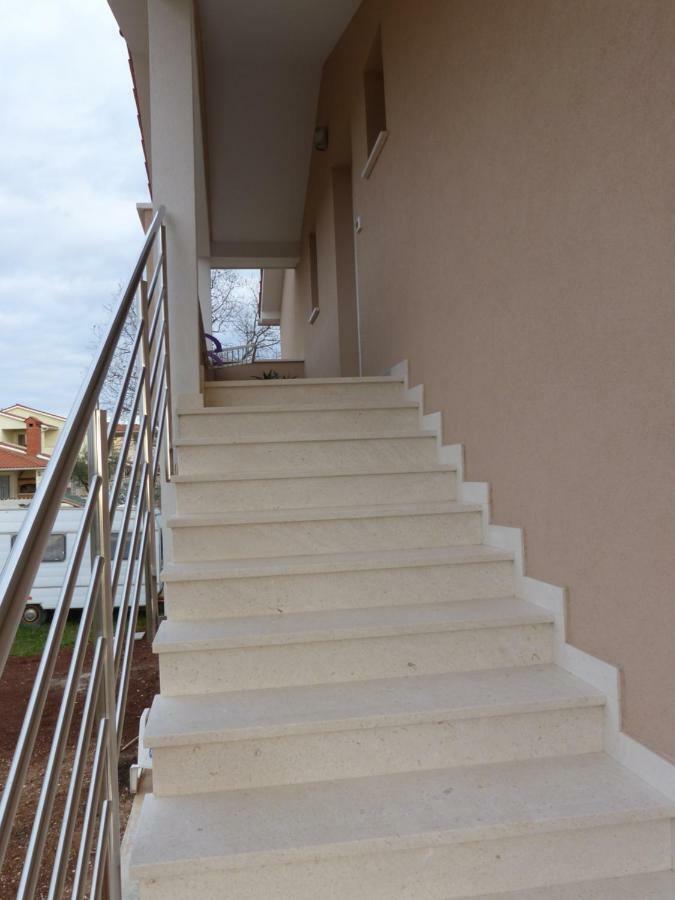 Apartmani Danica Vodnjan Bagian luar foto